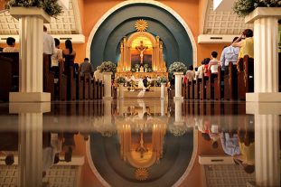 Shrine of St. Therese and the Holy Face Pasay: Perfect for big classic weddings